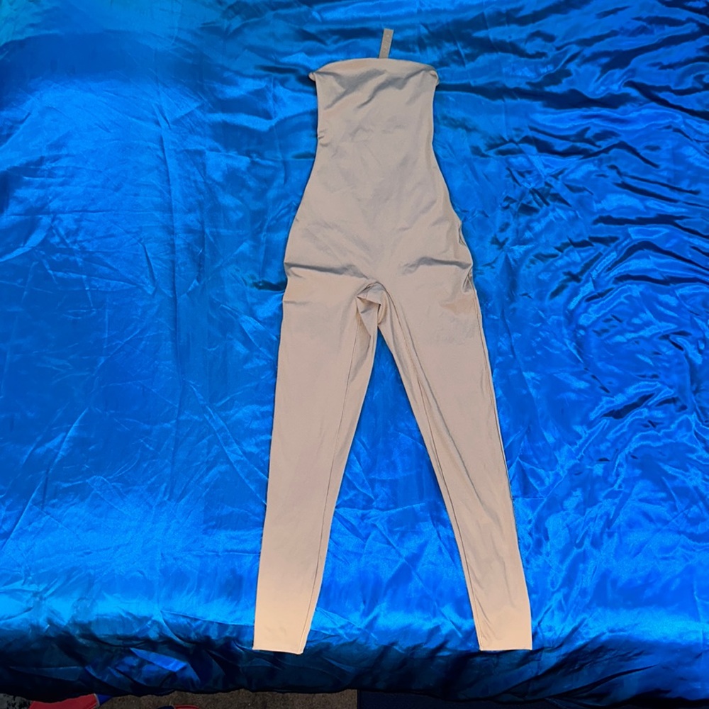 Skims - strapless tube top leggings bodysuit, with non slip gripper